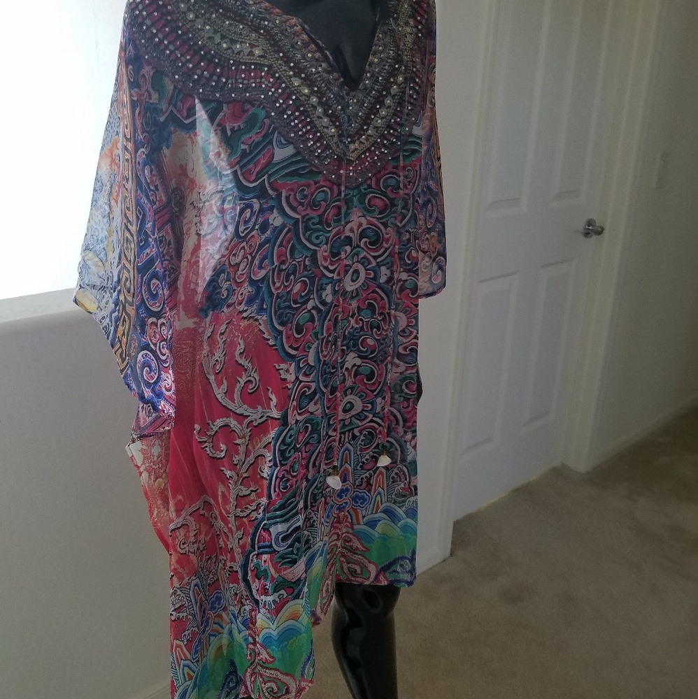 WOMEN'S TUNICS